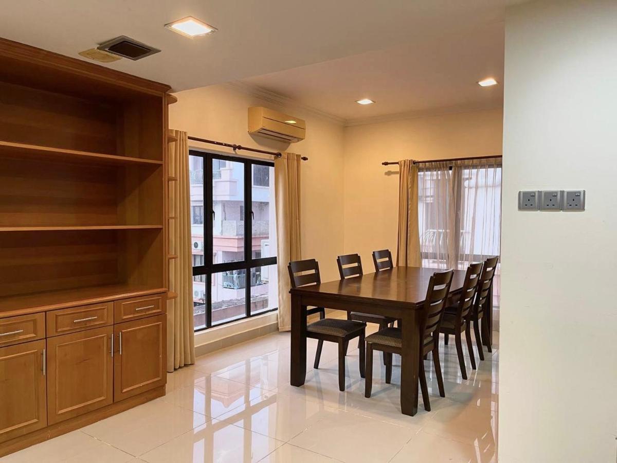 Penthouse Marina Court Vacation Home 4 Bedrooms Kota Kinabalu 14Pax Екстер'єр фото